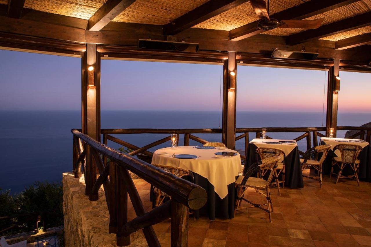 Monastero Santa Rosa Hotel & Spa Conca dei Marini Bagian luar foto